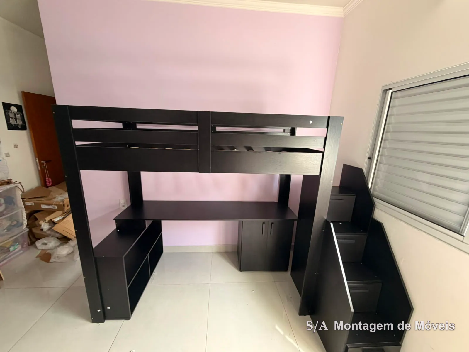Trabalho de montagem de móveis realizado por Sérgio Alves